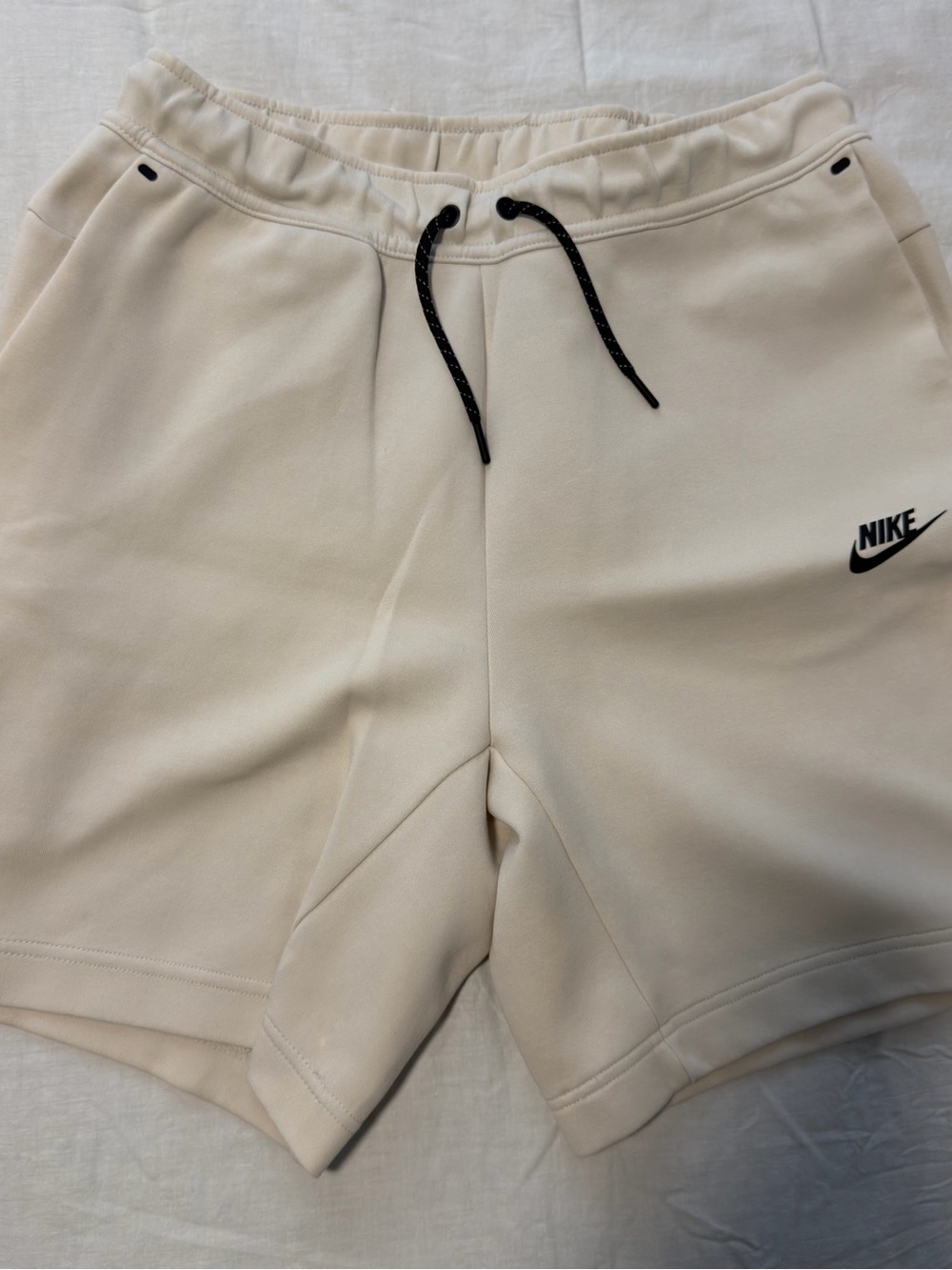 Nike Men's Cream Tech Fleece Shorts Size S
